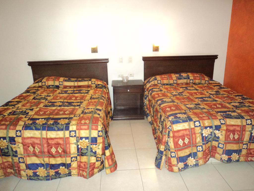 Hotel California Navojoa Zewnętrze zdjęcie